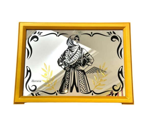 لوحة من الزجاج التراثي