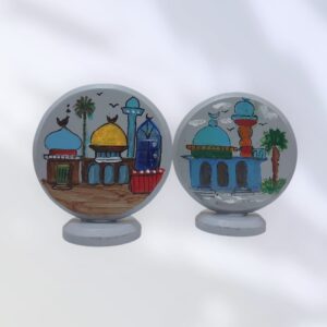 قطع خشبية بتصميم اسلامي مطلية بمادة الريزن الصلب